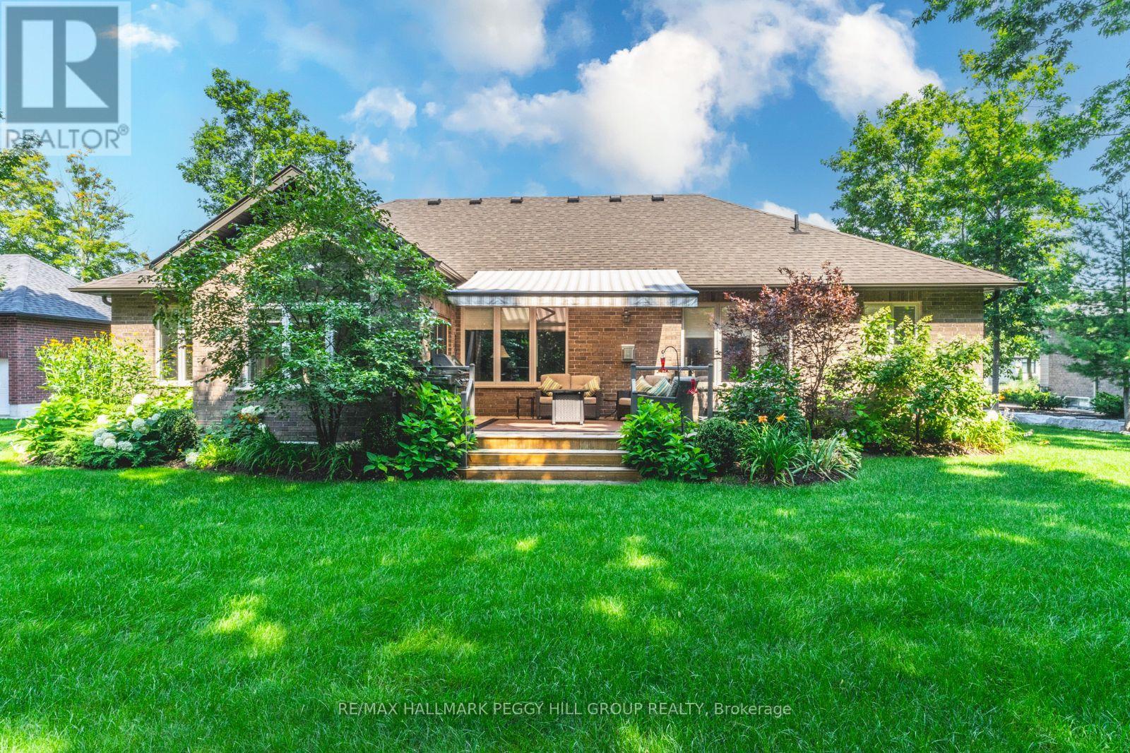 Photo 22 of 126 Mennill Drive, Springwater ON