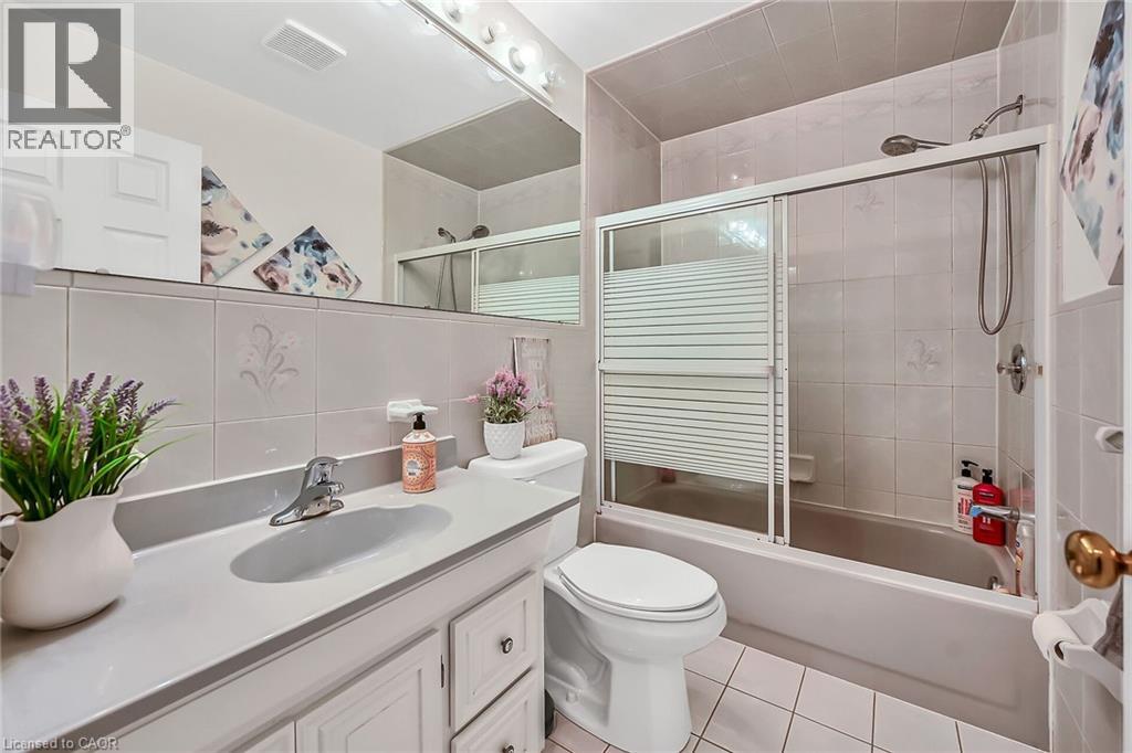 Photo 22 of 61 Horseshoe Bay Road, Dunnville ON