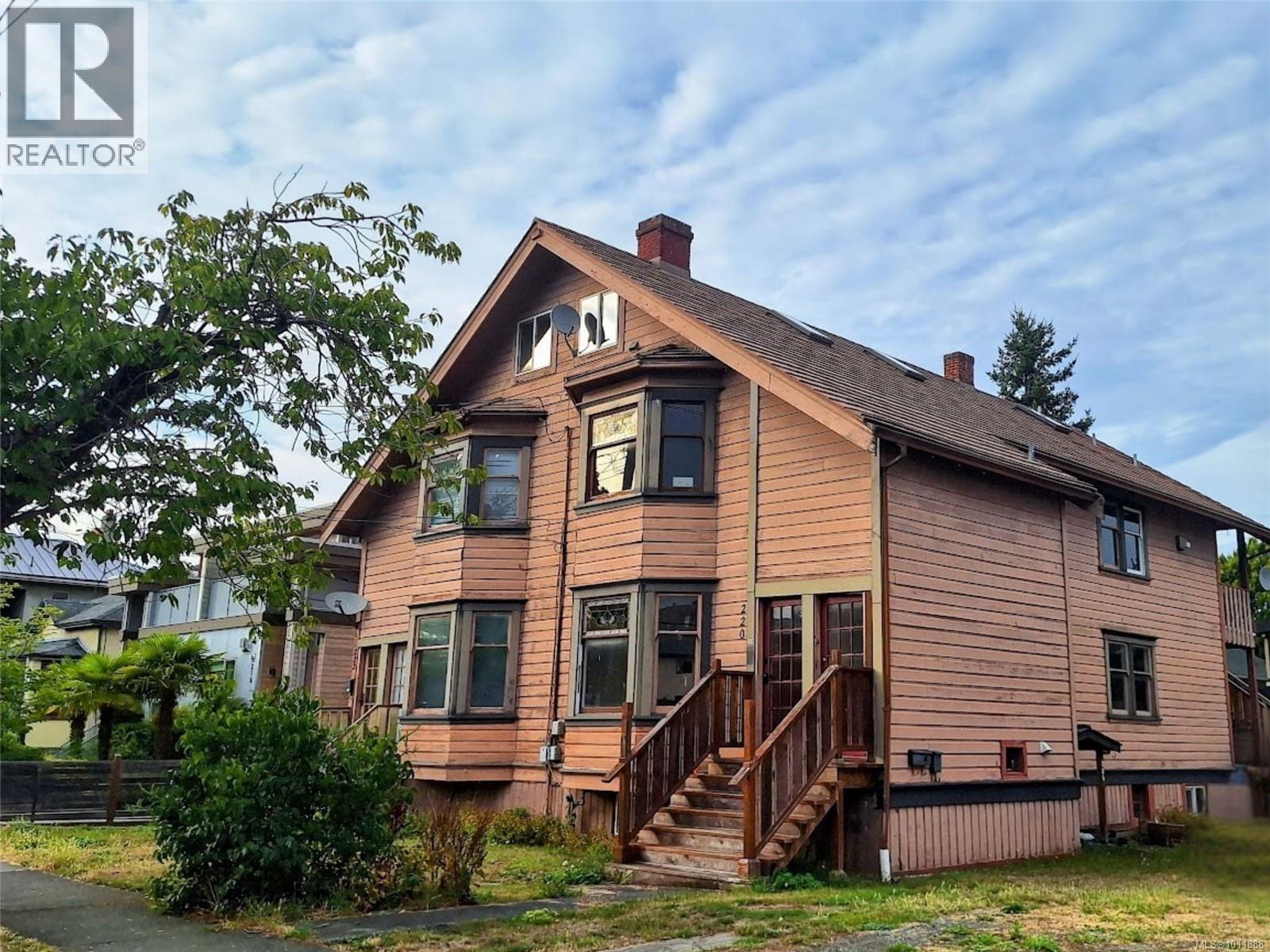 Photo 1 of 220 Michigan St, Victoria BC