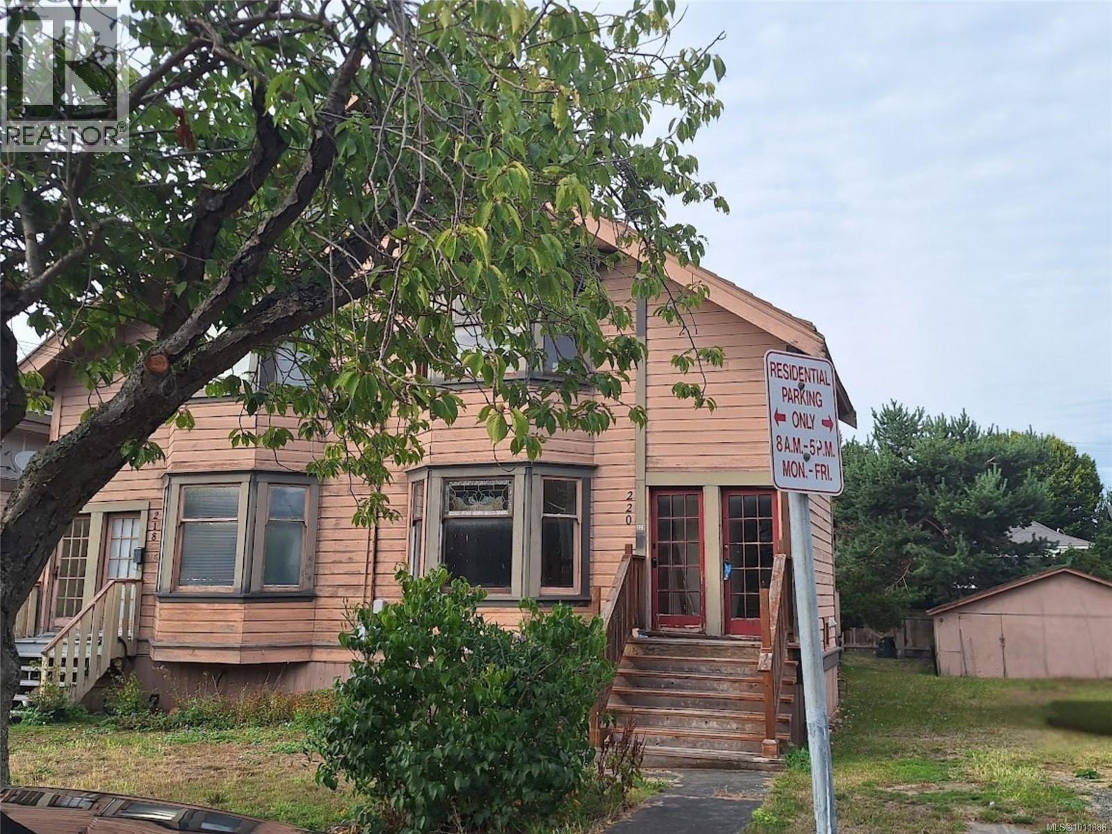 220 Michigan St - 2