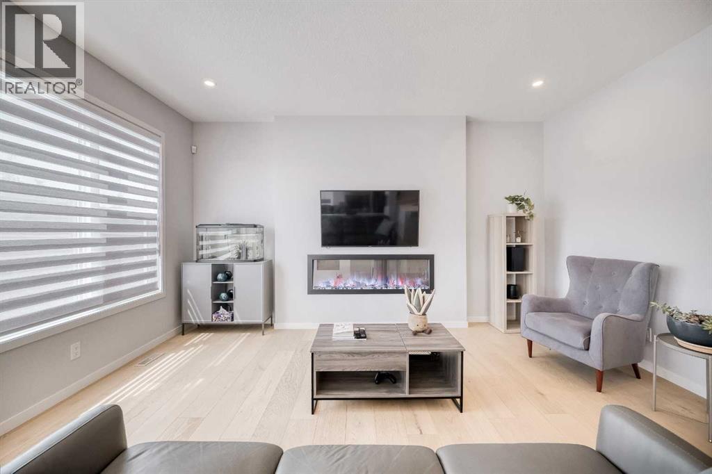 Single Family House for Sale in  Ambleside Crescent NW Moraine Calgary 