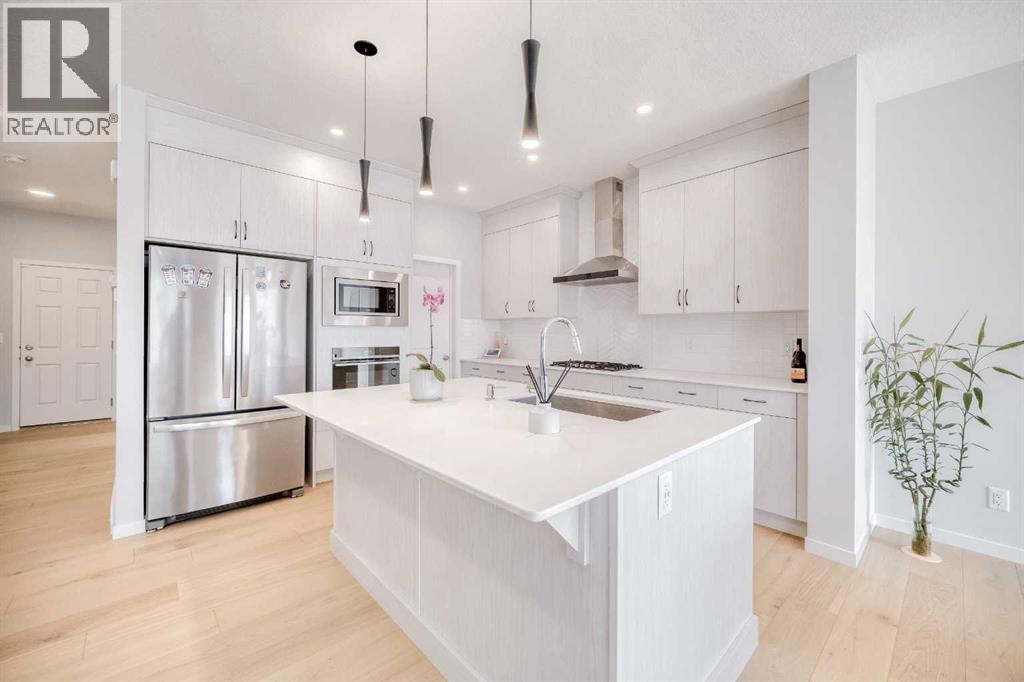 Single Family House for Sale in  Ambleside Crescent NW Moraine Calgary 