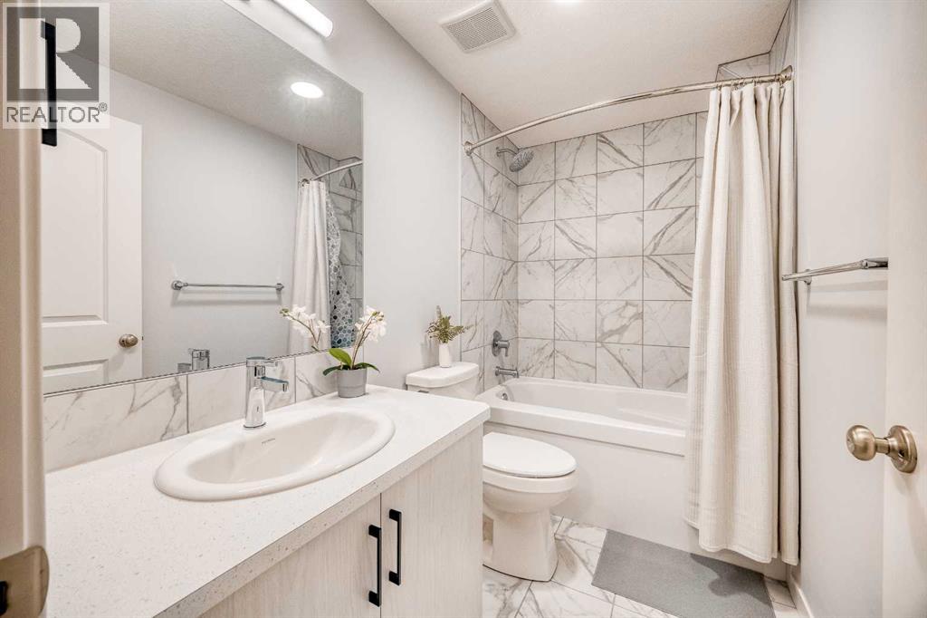 Single Family House for Sale in  Ambleside Crescent NW Moraine Calgary 