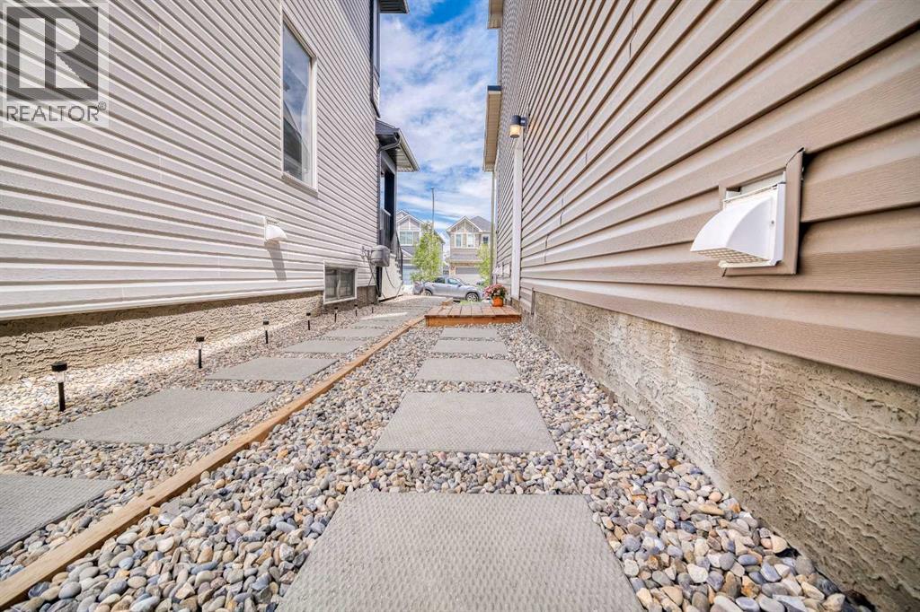 Single Family House for Sale in  Ambleside Crescent NW Moraine Calgary 