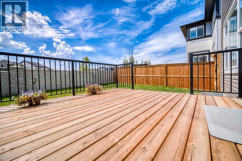 Single Family House for Sale in  Ambleside Crescent NW Moraine Calgary 