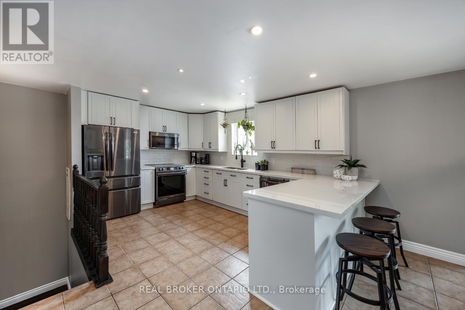Photo 17 of 15471 County Road 2, Brighton ON