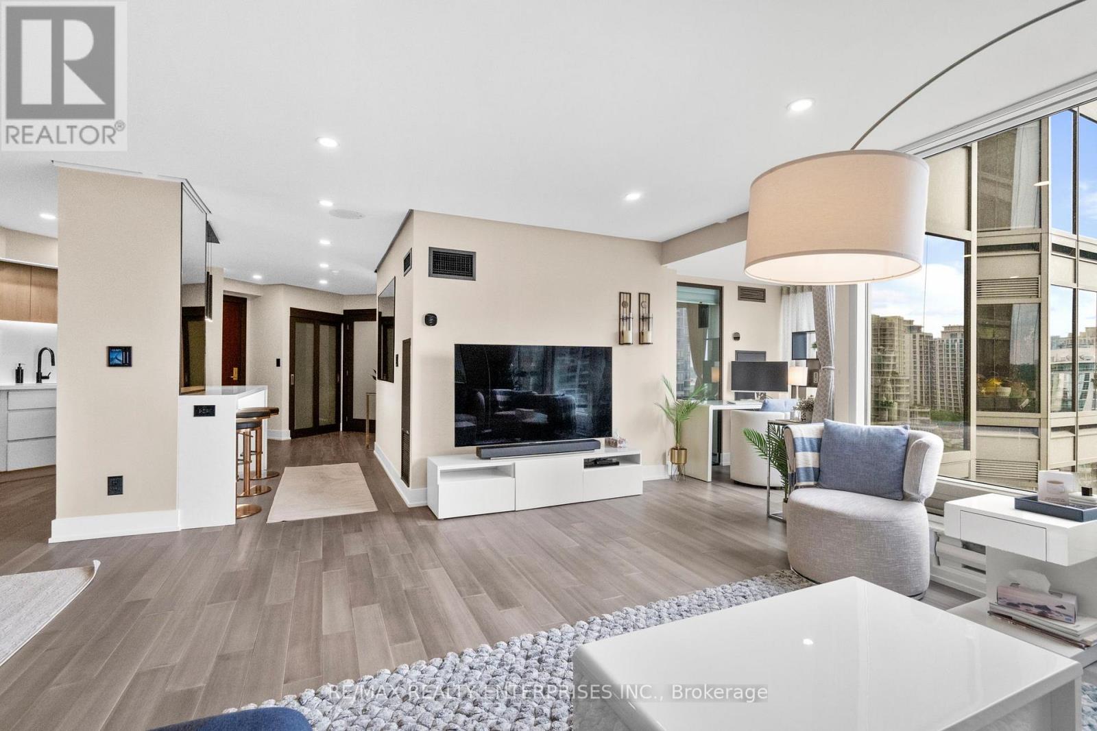 Photo 23 of 1208 1 Palace Pier Court, Toronto ON