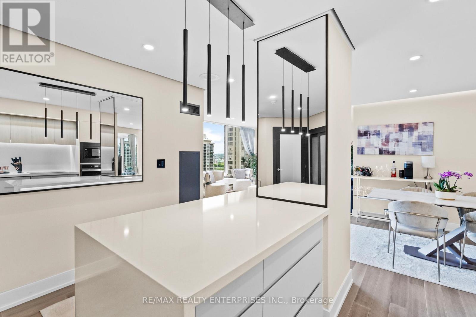 Photo 8 of 1208 1 Palace Pier Court, Toronto ON