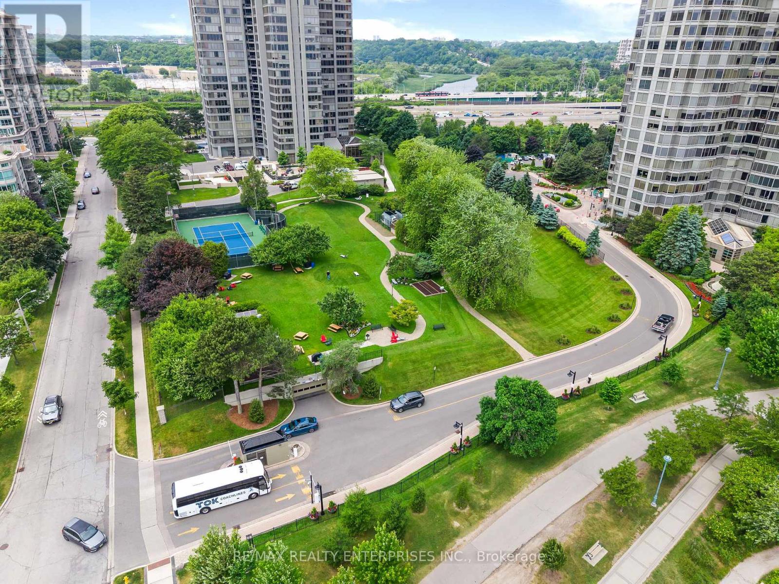 Photo 29 of 1208 1 Palace Pier Court, Toronto ON