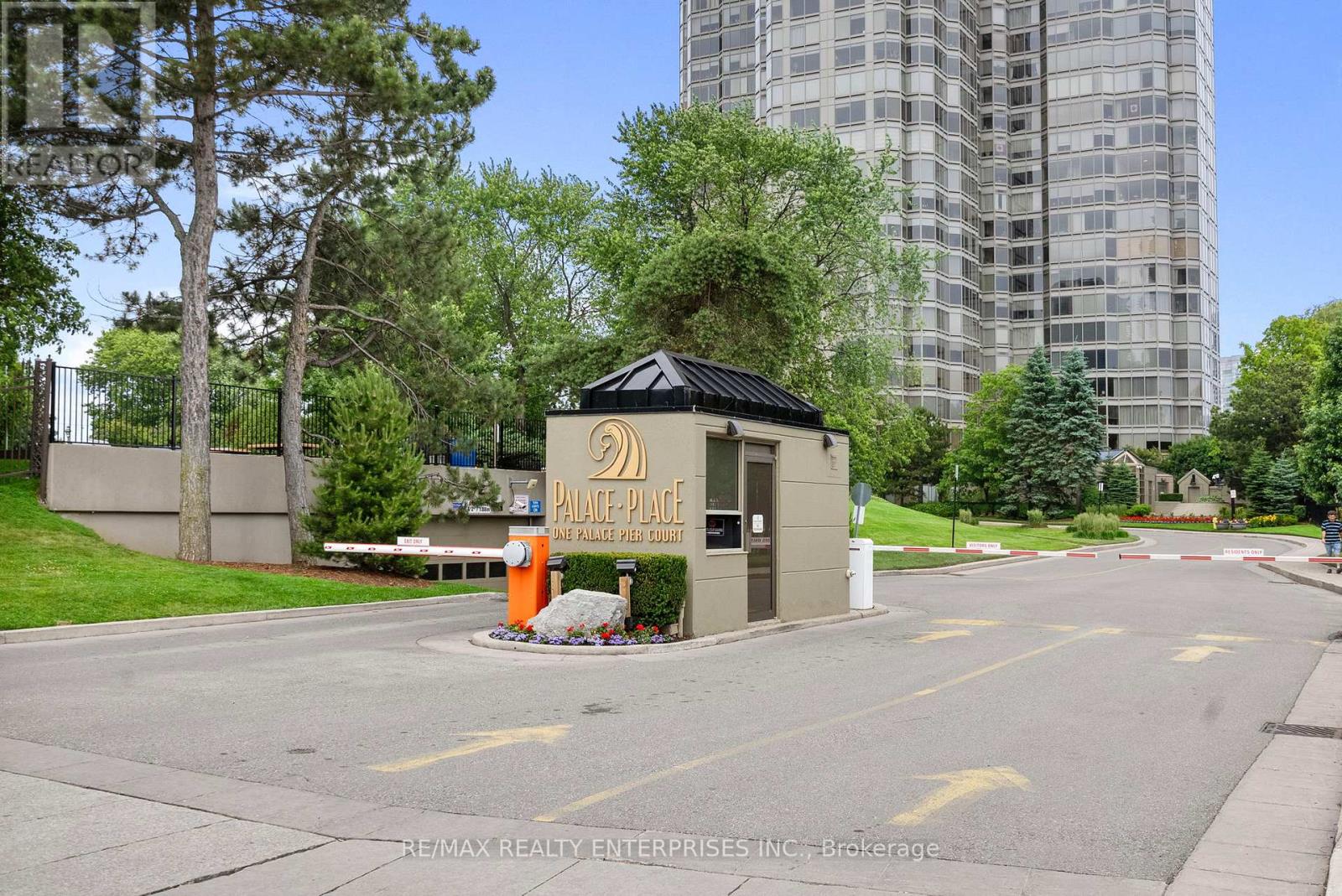 Photo 31 of 1208 1 Palace Pier Court, Toronto ON
