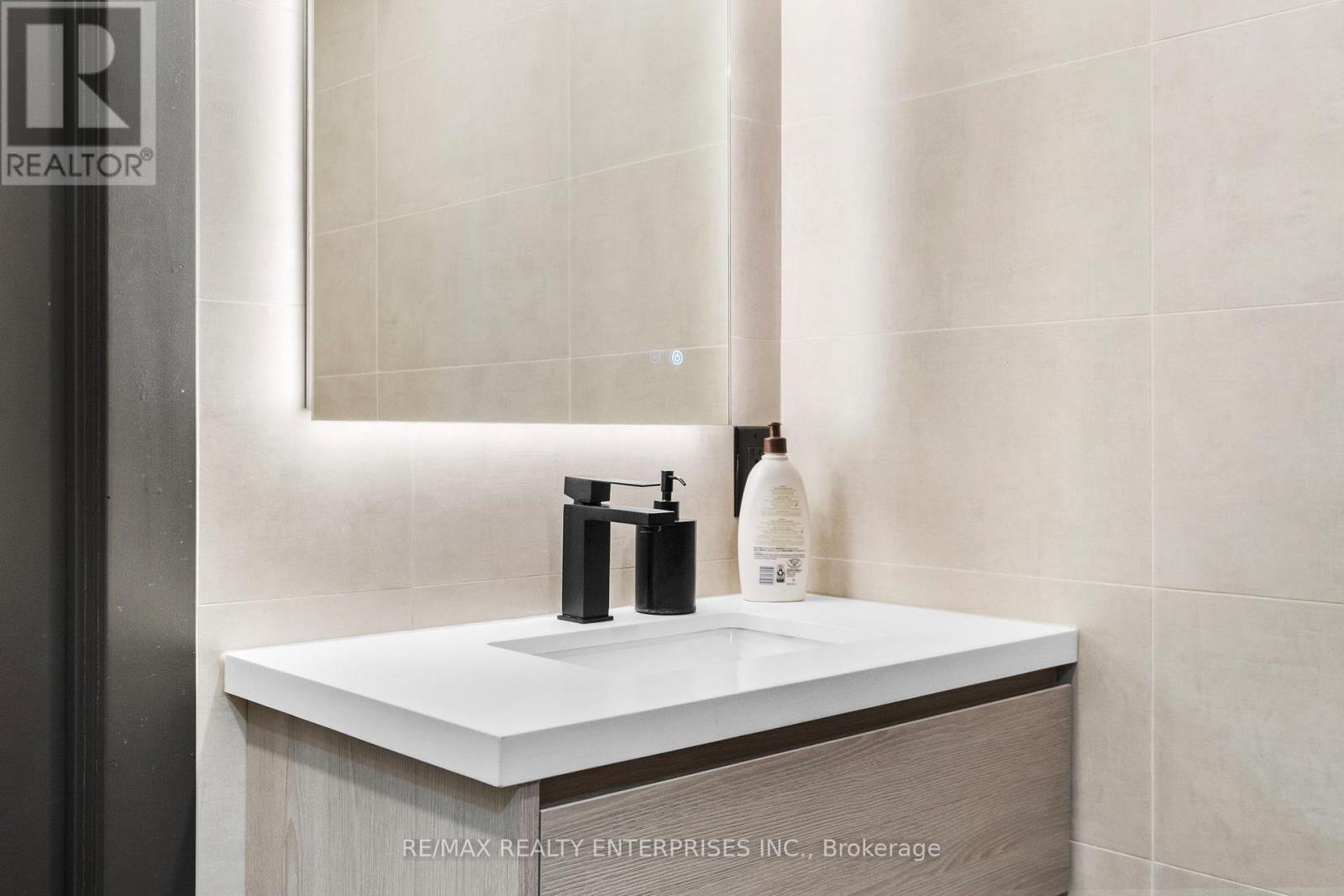 Photo 19 of 1208 1 Palace Pier Court, Toronto ON