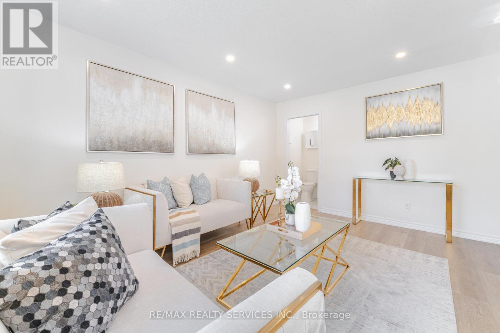 Photo 19 of 139 Rutherford Road N, Brampton ON