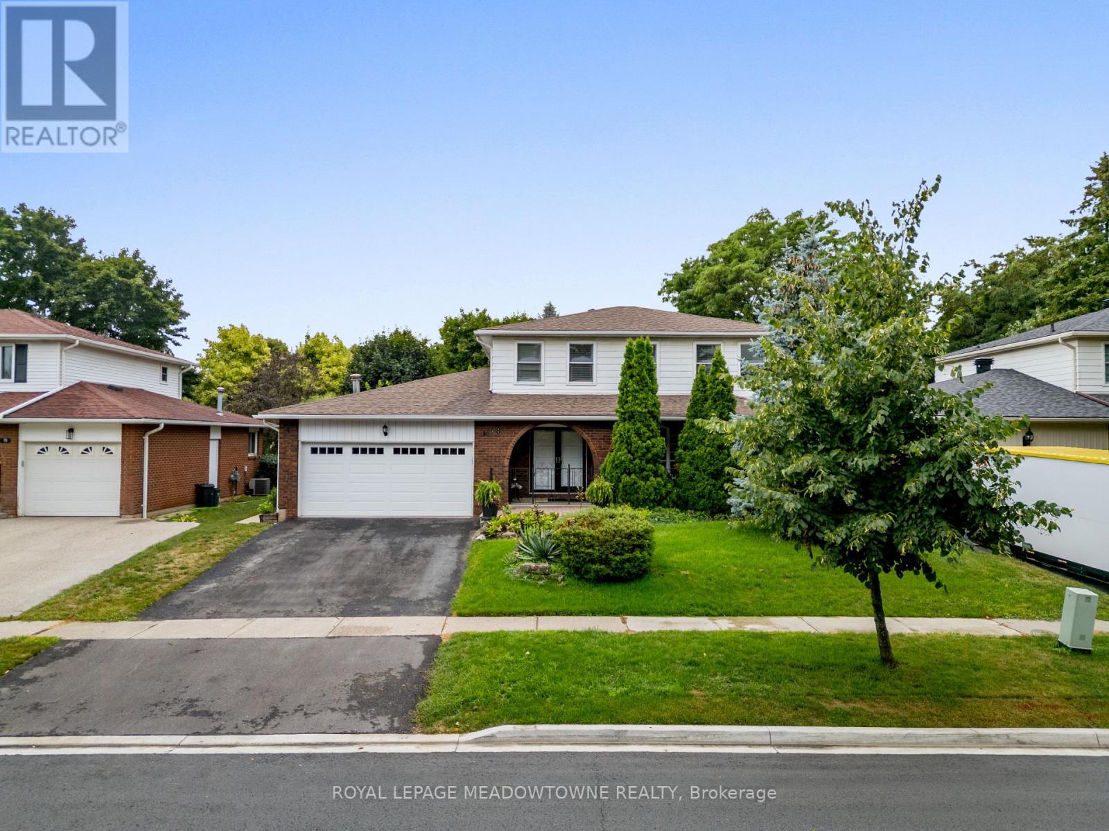 Photo 1 of 68 Mary Street, Halton Hills ON
