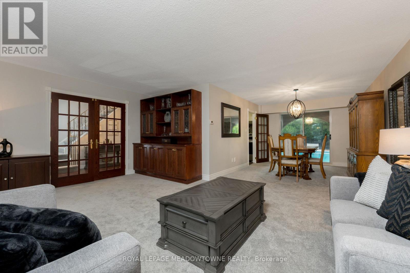 Photo 10 of 68 Mary Street, Halton Hills ON