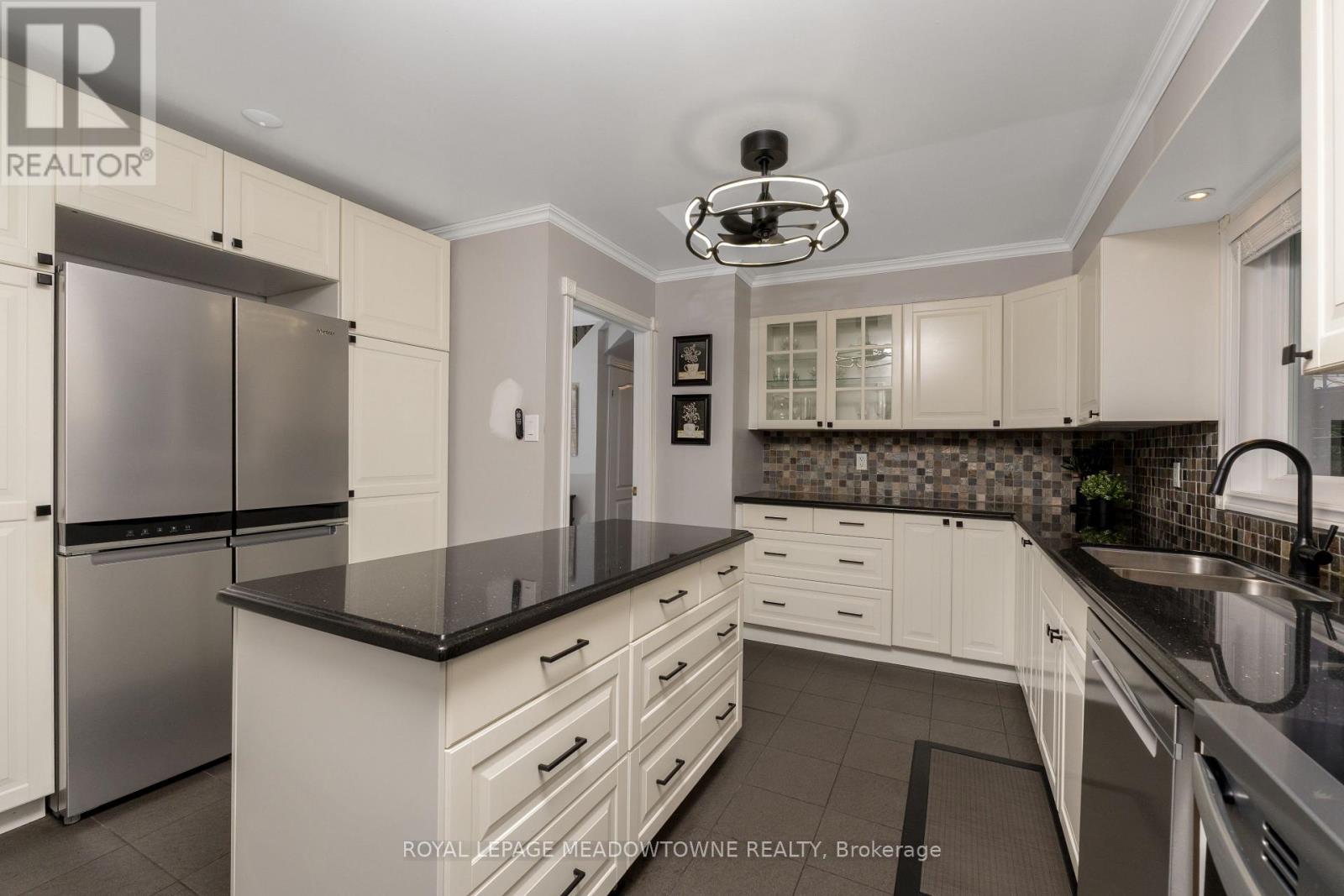Photo 13 of 68 Mary Street, Halton Hills ON