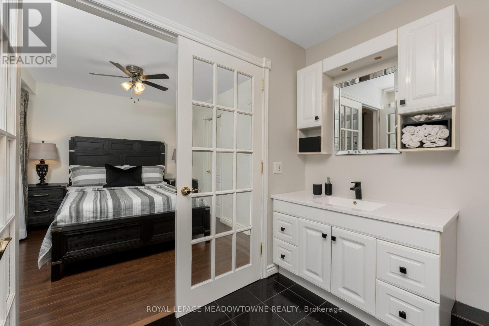 Photo 25 of 68 Mary Street, Halton Hills ON