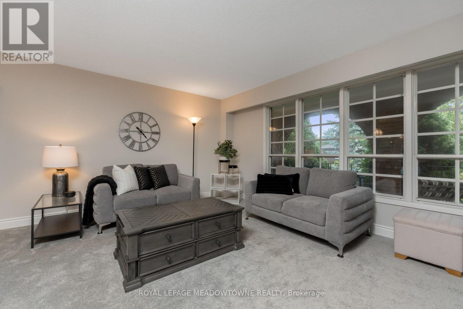 Photo 8 of 68 Mary Street, Halton Hills ON