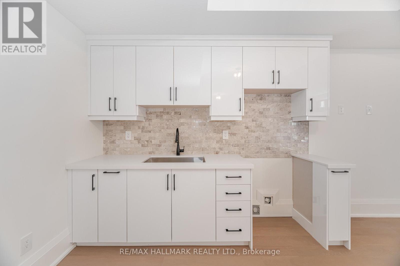 Photo 41 of 78 South Kingsway, Toronto ON