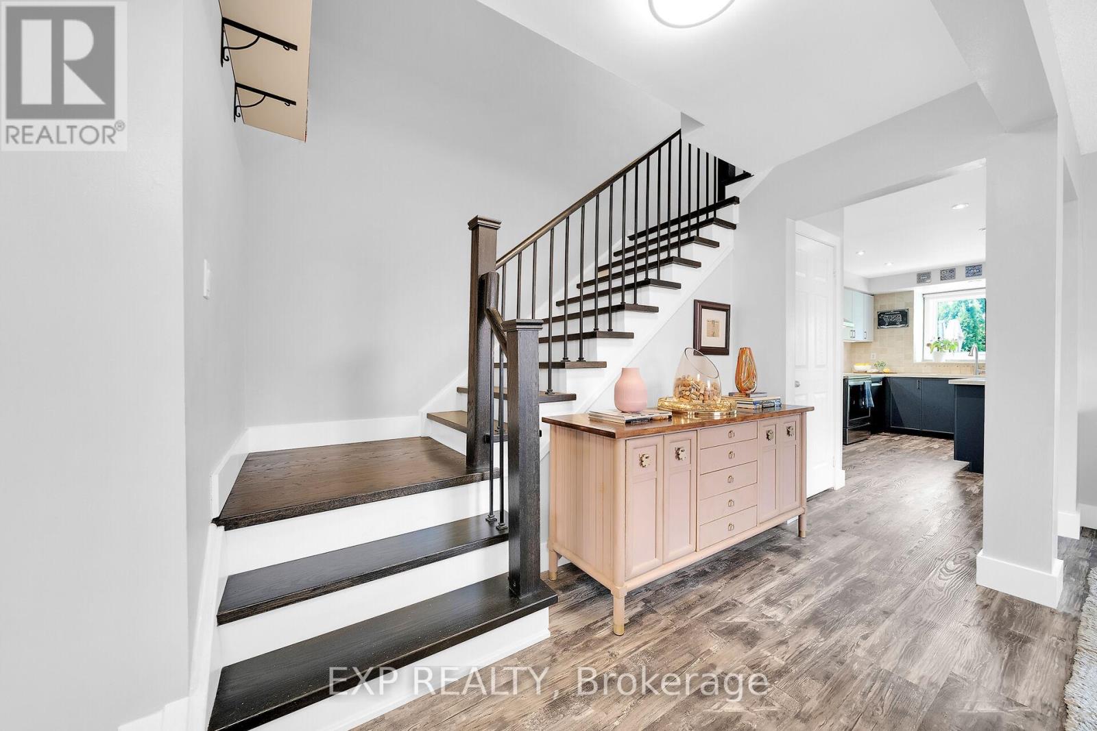 Photo 12 of 5129 Lampman Avenue, Burlington ON