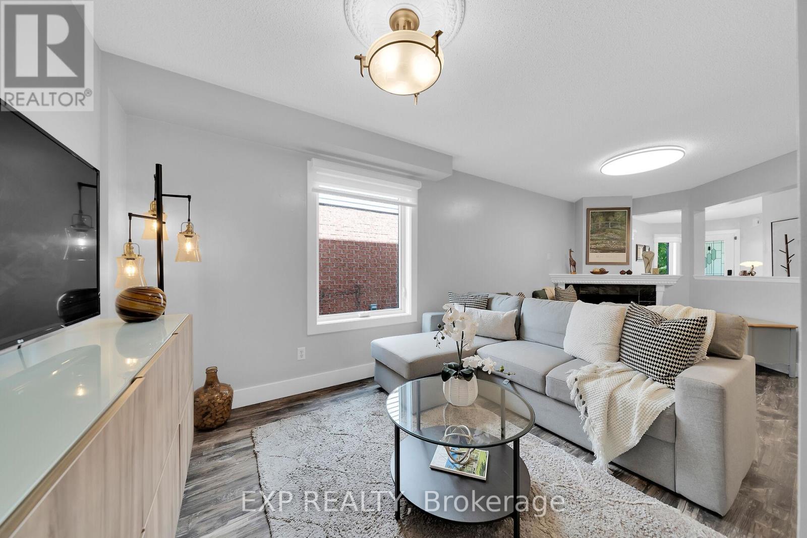 Photo 13 of 5129 Lampman Avenue, Burlington ON