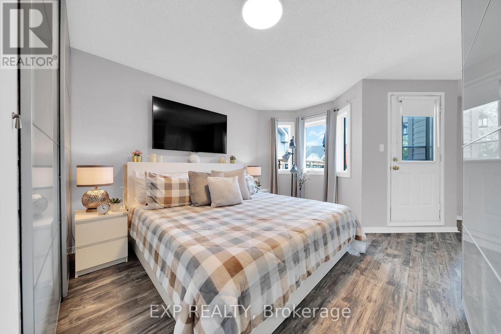 Photo 22 of 5129 Lampman Avenue, Burlington ON