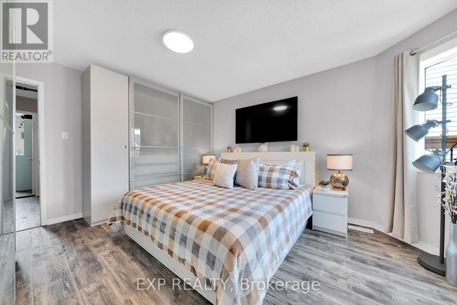 Photo 23 of 5129 Lampman Avenue, Burlington ON