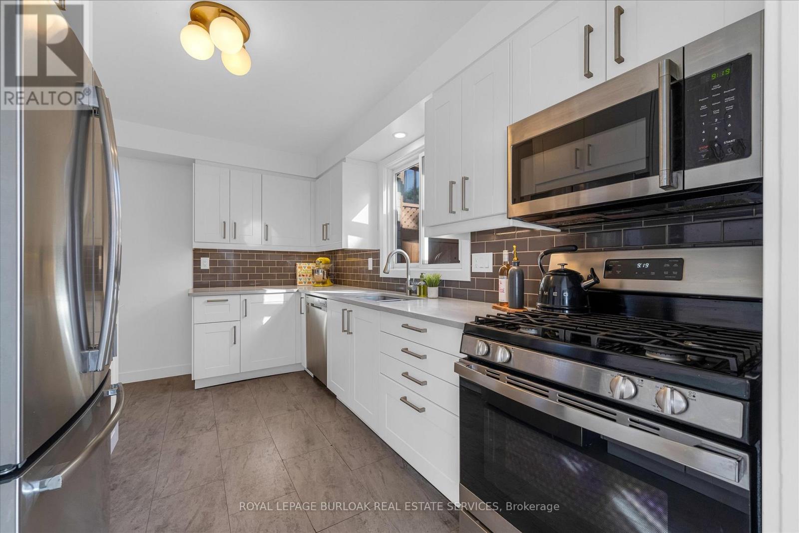 Photo 10 of 1500 Riley Avenue, Burlington ON