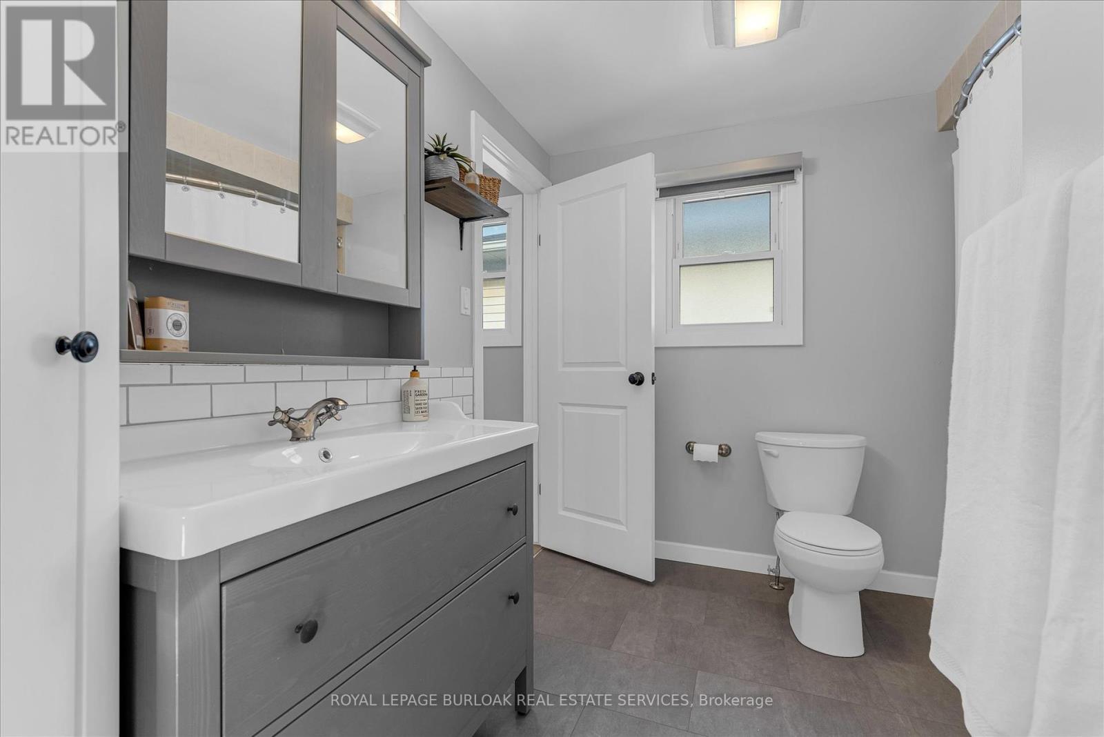Photo 21 of 1500 Riley Avenue, Burlington ON