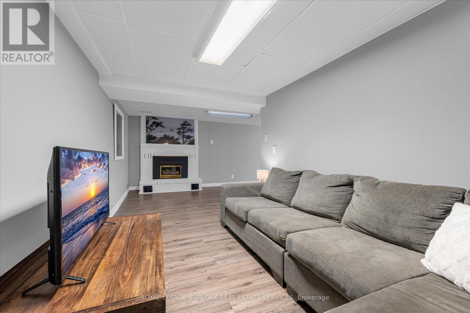 Photo 25 of 1500 Riley Avenue, Burlington ON