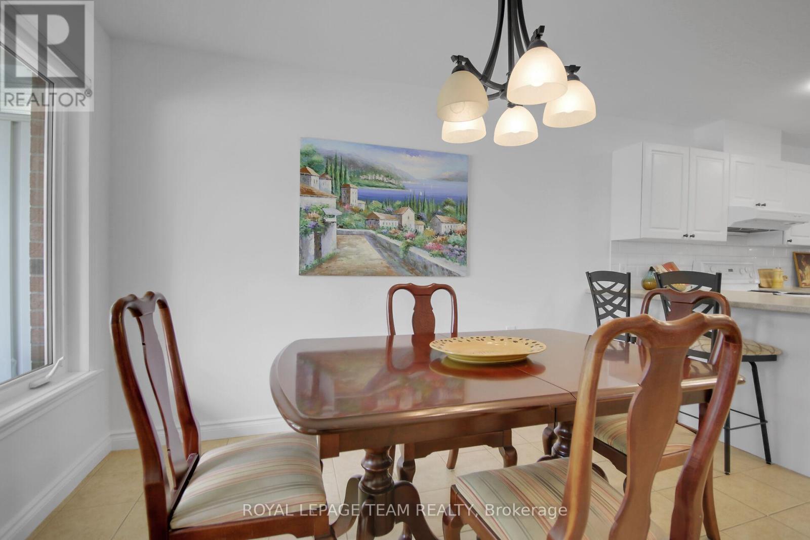 Photo 15 of 9 Weaver Crescent, Ottawa ON