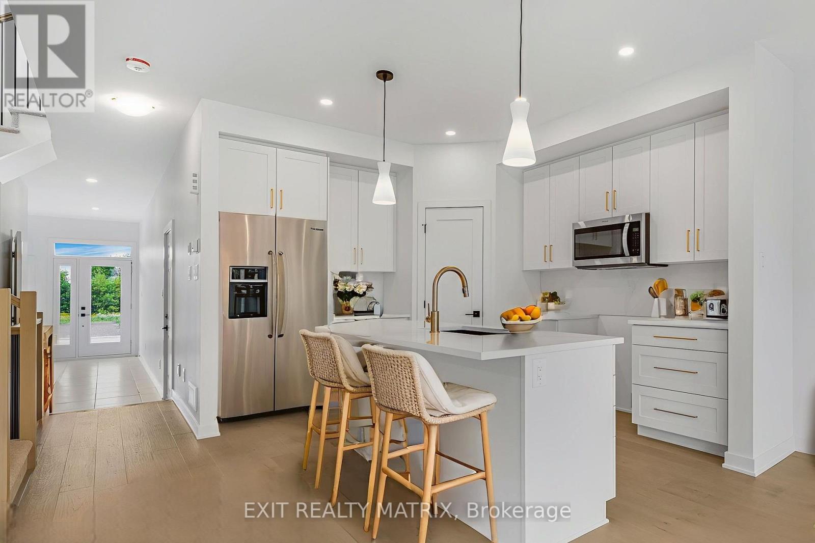 Photo 1 of 937 Cologne Street, Russell ON