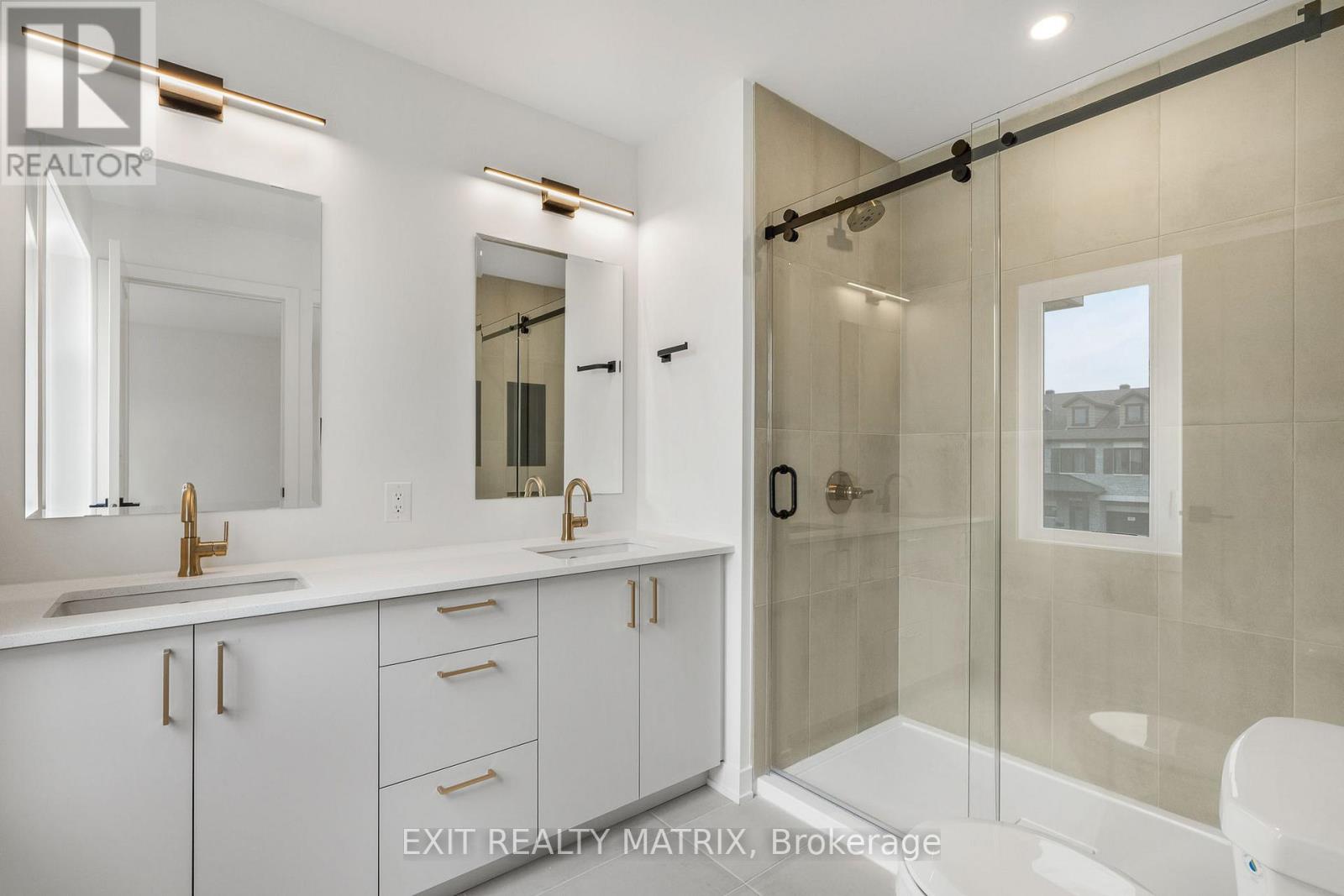 Photo 21 of 937 Cologne Street, Russell ON