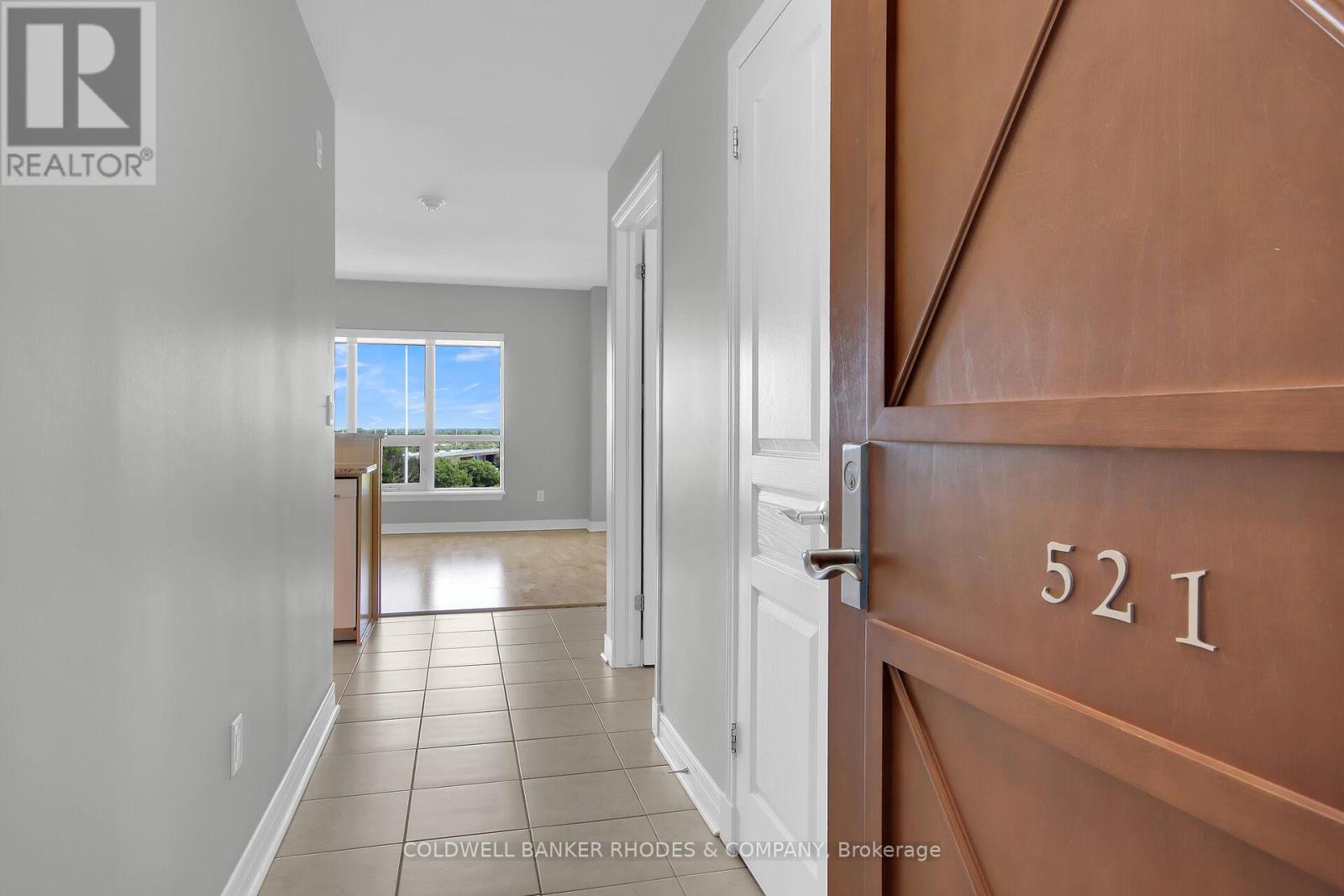 INVITING FOYER