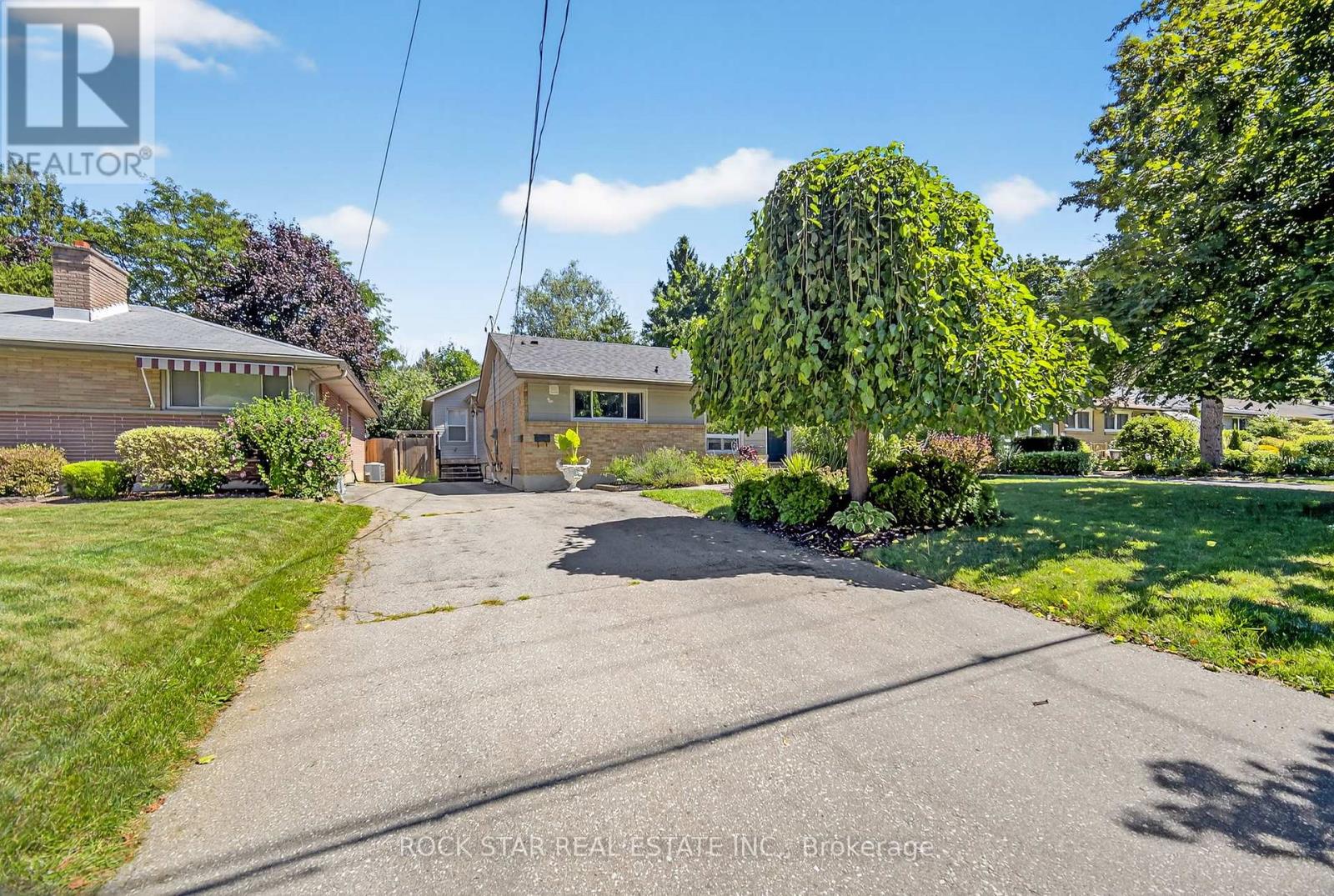 Photo 1 of 364 Beachwood Avenue, London South ON