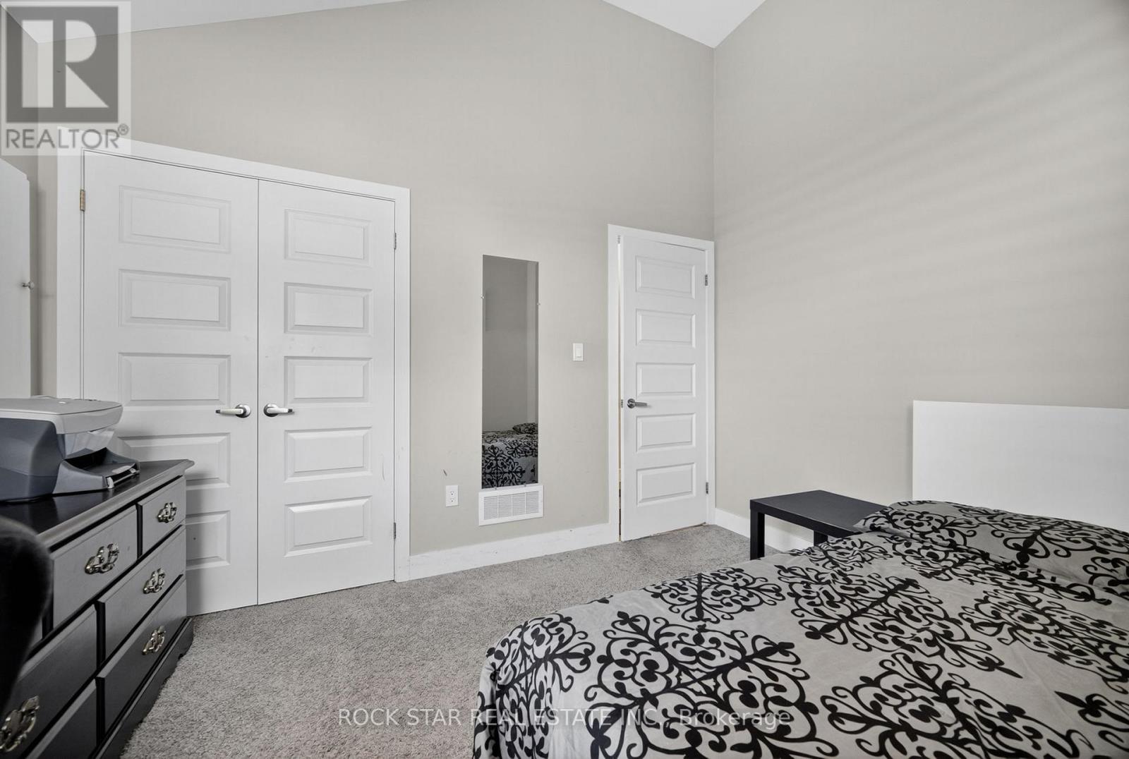 Photo 29 of 364 Beachwood Avenue, London South ON