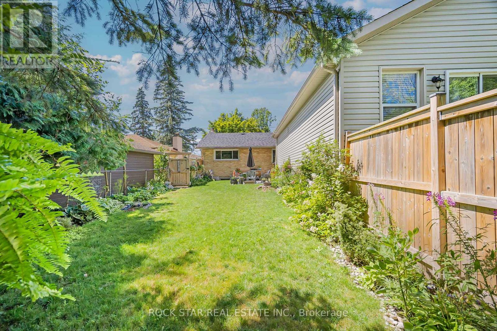 Photo 32 of 364 Beachwood Avenue, London South ON