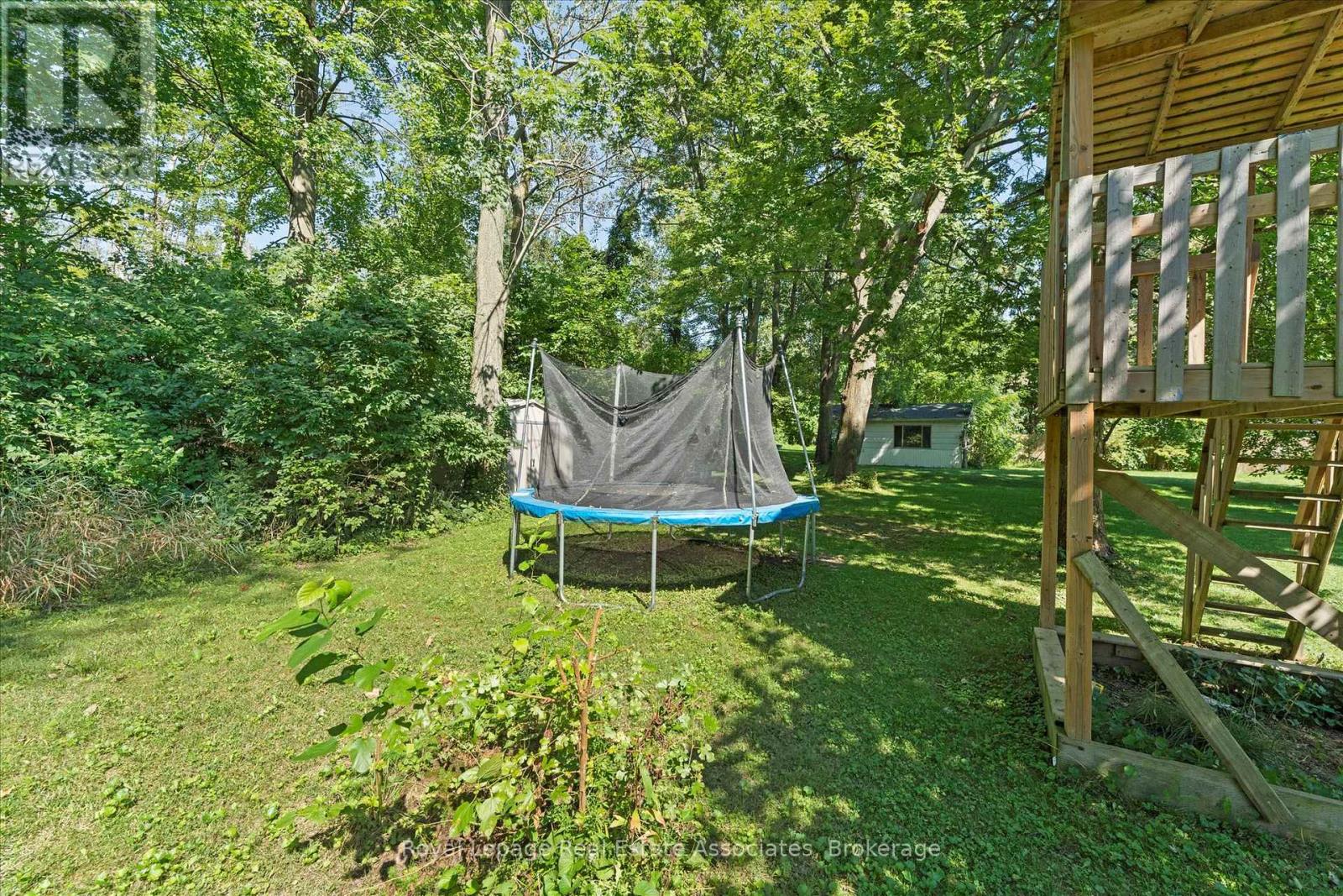 Photo 31 of 374 Lakewood Drive, Amherstburg ON
