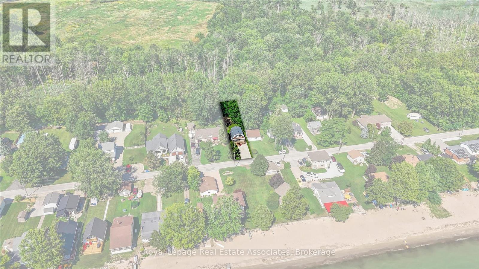 Photo 44 of 374 Lakewood Drive, Amherstburg ON