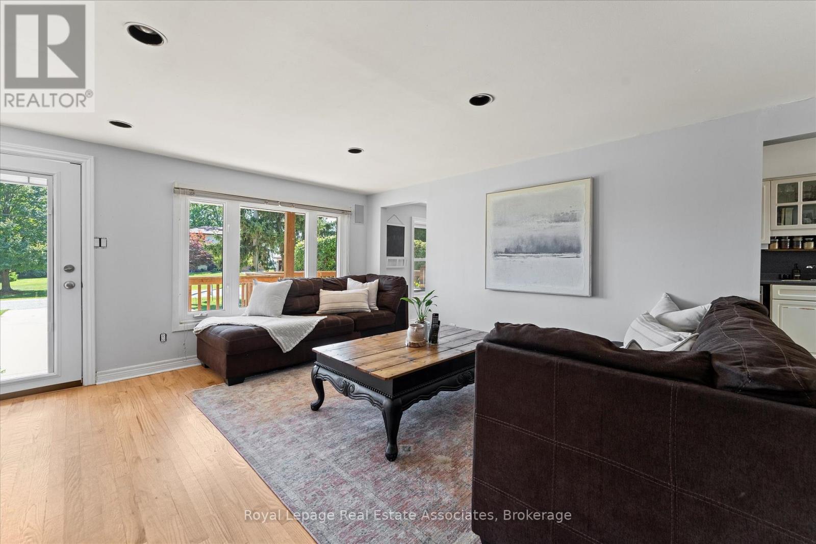 Photo 5 of 374 Lakewood Drive, Amherstburg ON