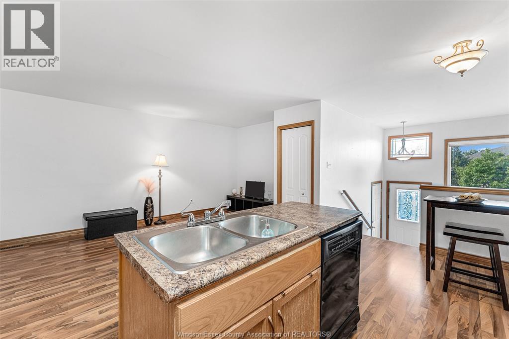 Photo 14 of 1646 Sagebrush Court, Windsor ON