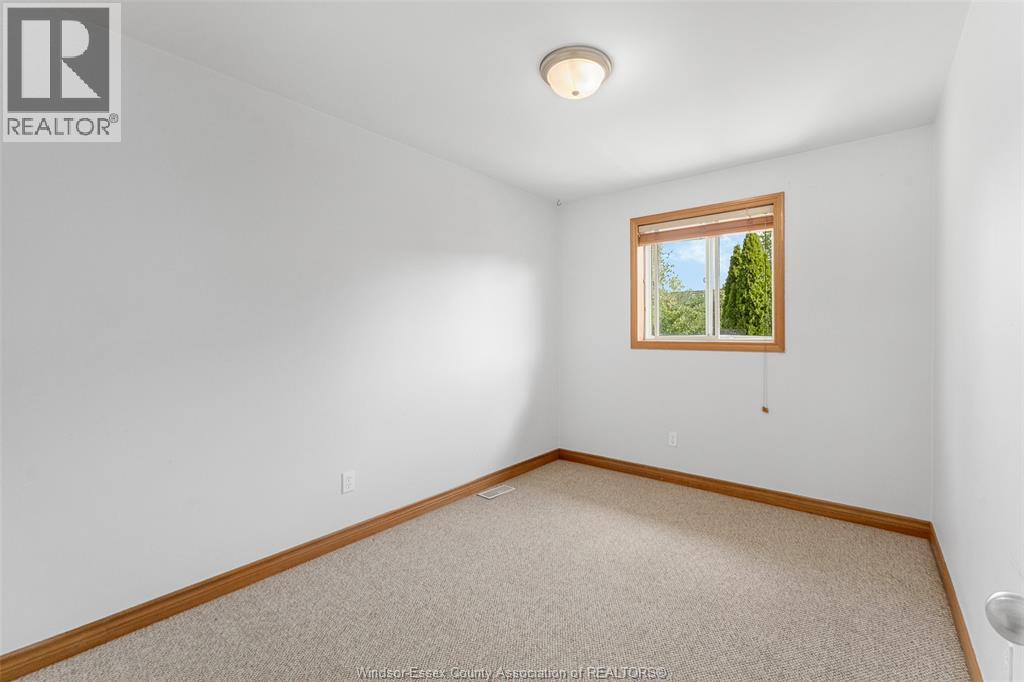 Photo 18 of 1646 Sagebrush Court, Windsor ON