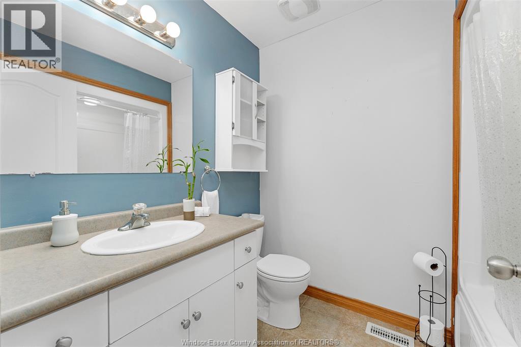 Photo 19 of 1646 Sagebrush Court, Windsor ON