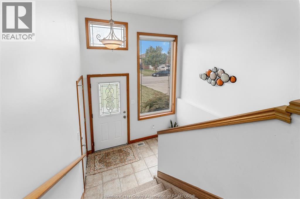 Photo 5 of 1646 Sagebrush Court, Windsor ON