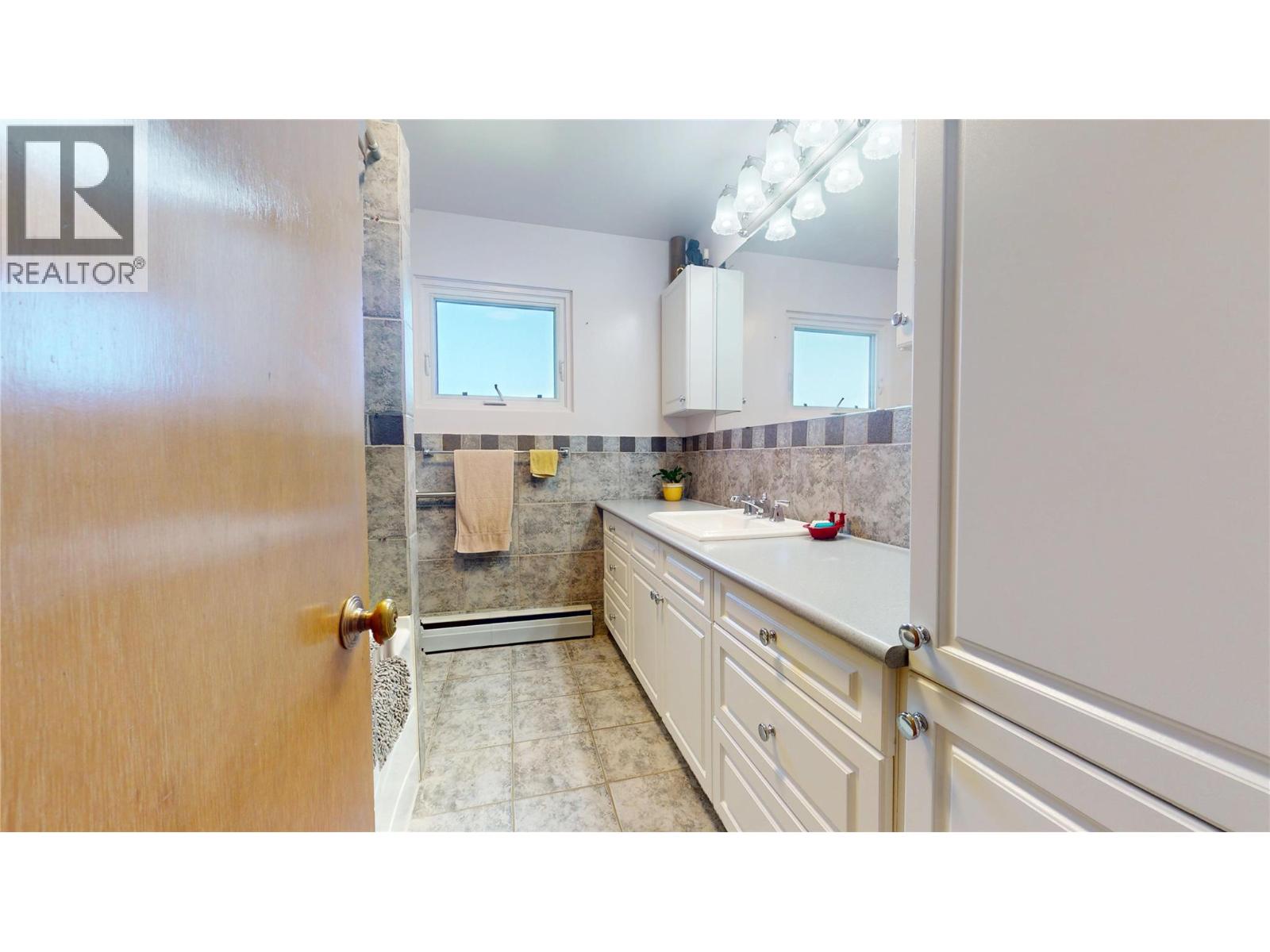 412 14TH Avenue S, Cranbrook