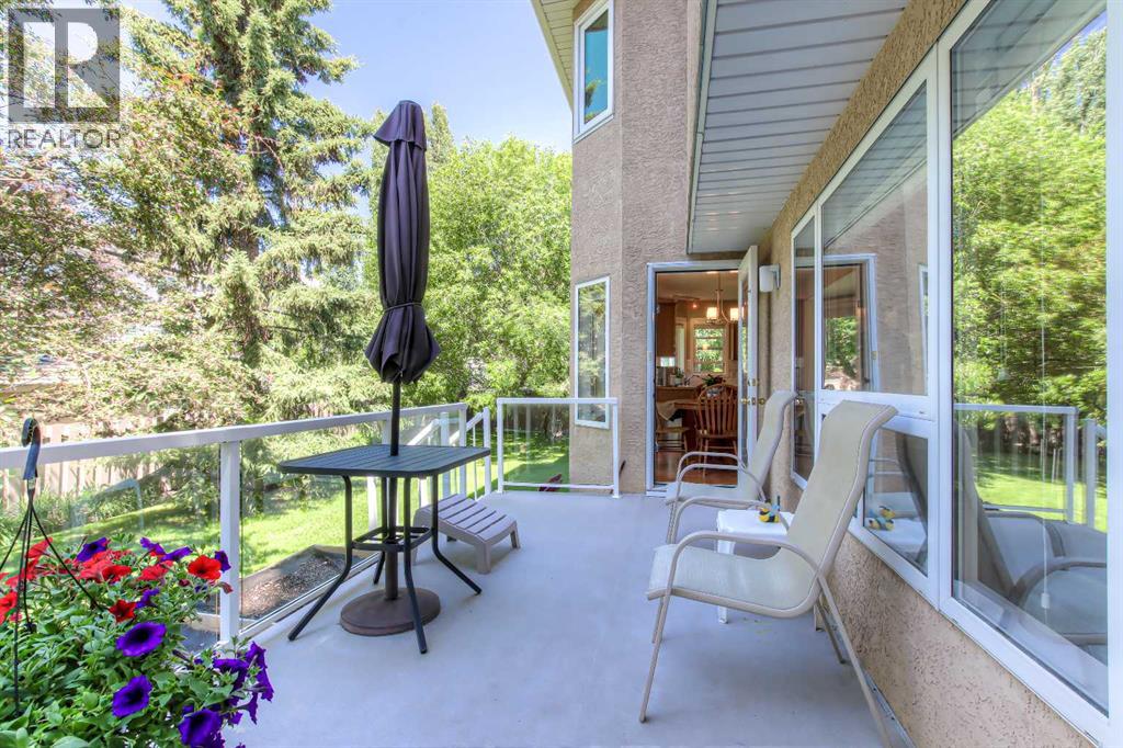 Single Family House for Sale in  Sierra Morena Court SW Signal Hill Calgary 