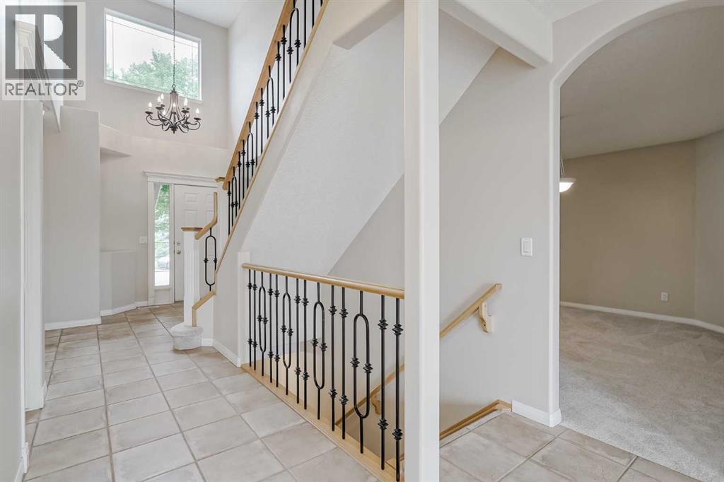 Single Family House for Sale in  Royal Crest Terrace NW Royal Oak Calgary 