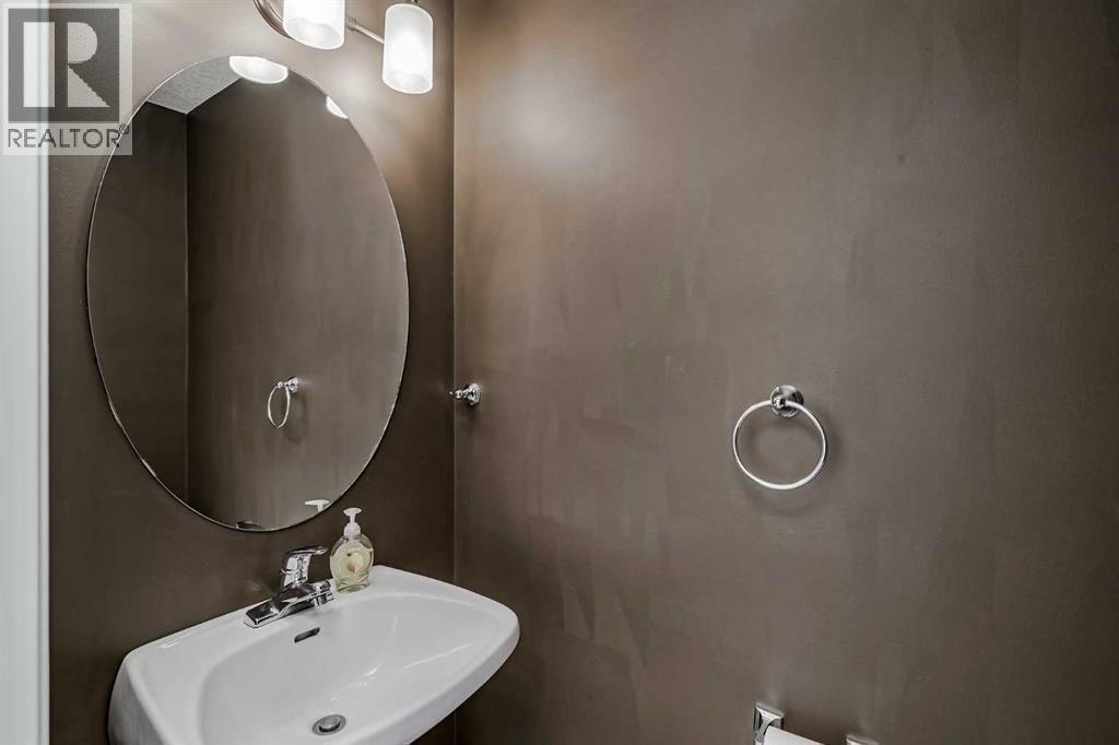 Single Family House for Sale in  Royal Crest Terrace NW Royal Oak Calgary 