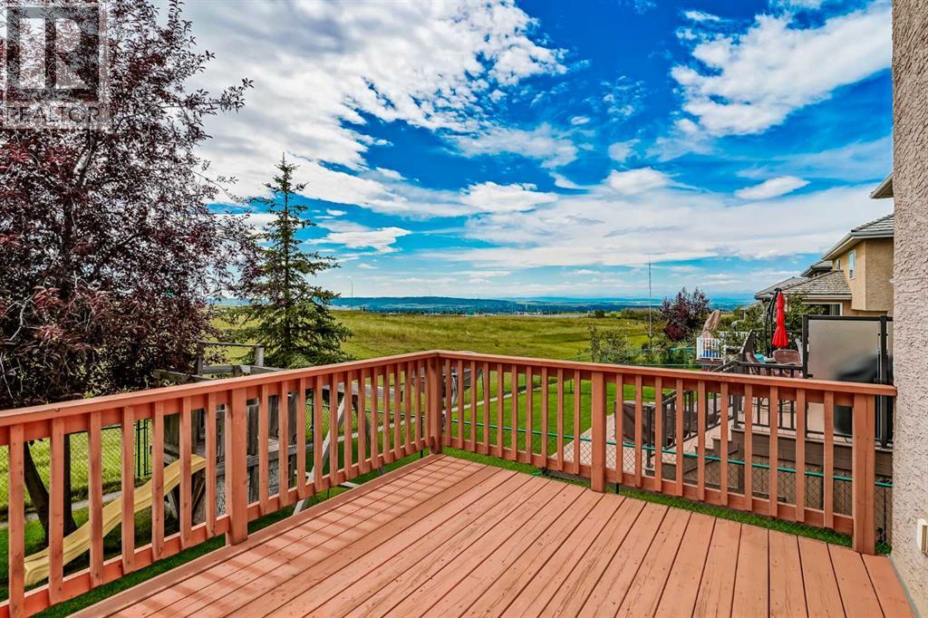 Single Family House for Sale in  Royal Crest Terrace NW Royal Oak Calgary 