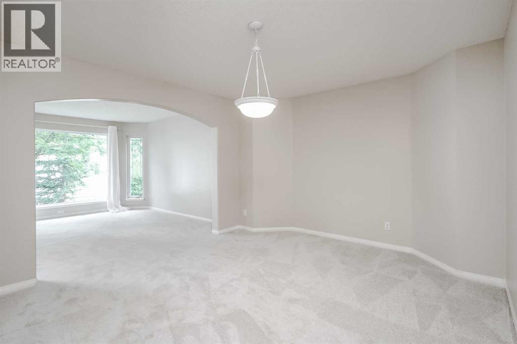 Single Family House for Sale in  Royal Crest Terrace NW Royal Oak Calgary 