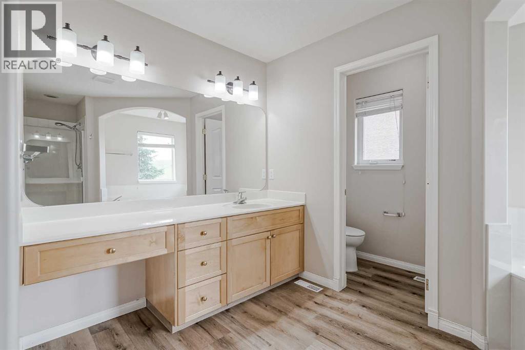 Single Family House for Sale in  Royal Crest Terrace NW Royal Oak Calgary 